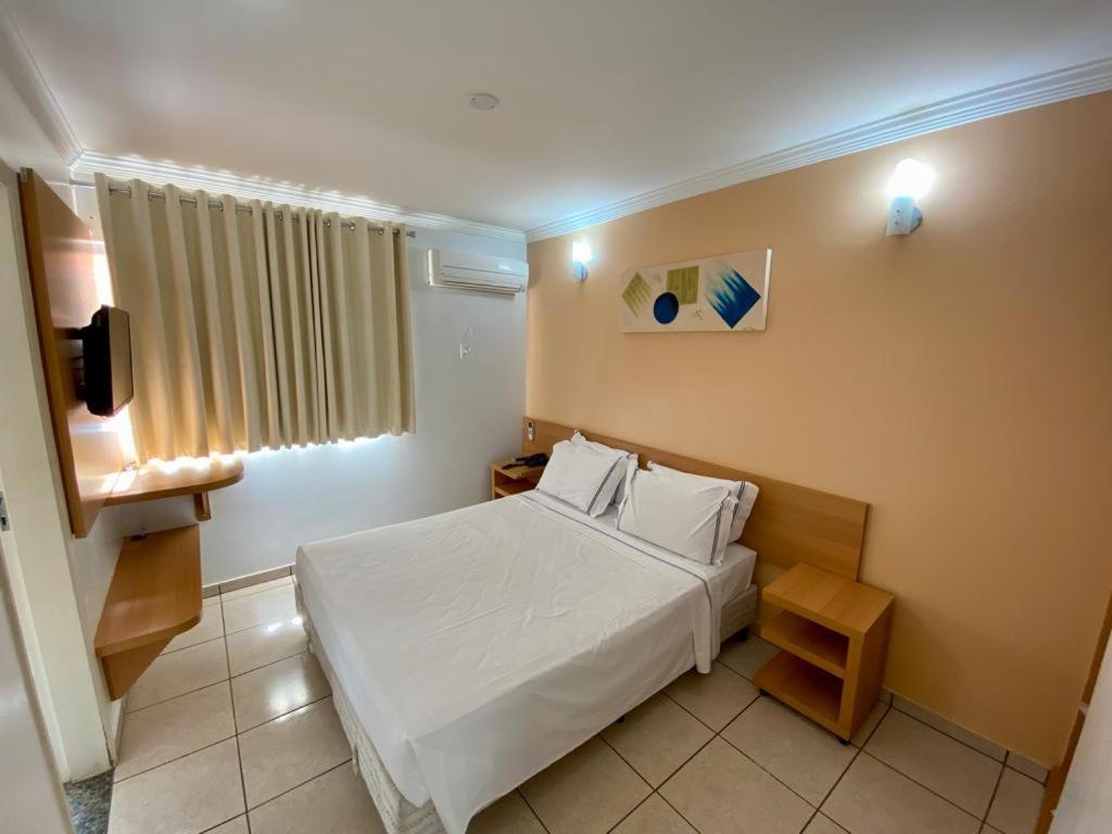 Hotel Diroma Fiori Com Um Dia De Acesso No Acqua Park Diroma Caldas Novas Dış mekan fotoğraf