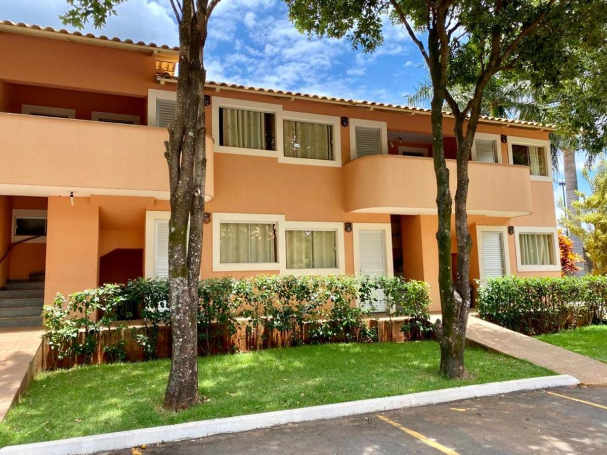 Hotel Diroma Fiori Com Um Dia De Acesso No Acqua Park Diroma Caldas Novas Dış mekan fotoğraf
