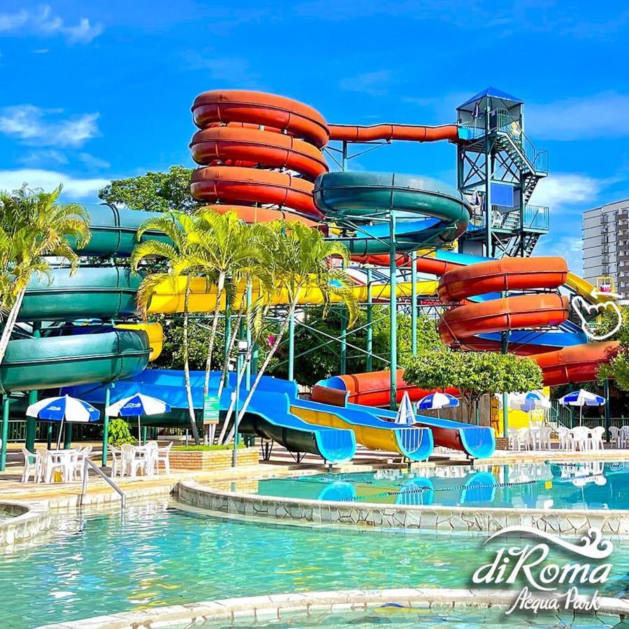 Hotel Diroma Fiori Com Um Dia De Acesso No Acqua Park Diroma Caldas Novas Dış mekan fotoğraf