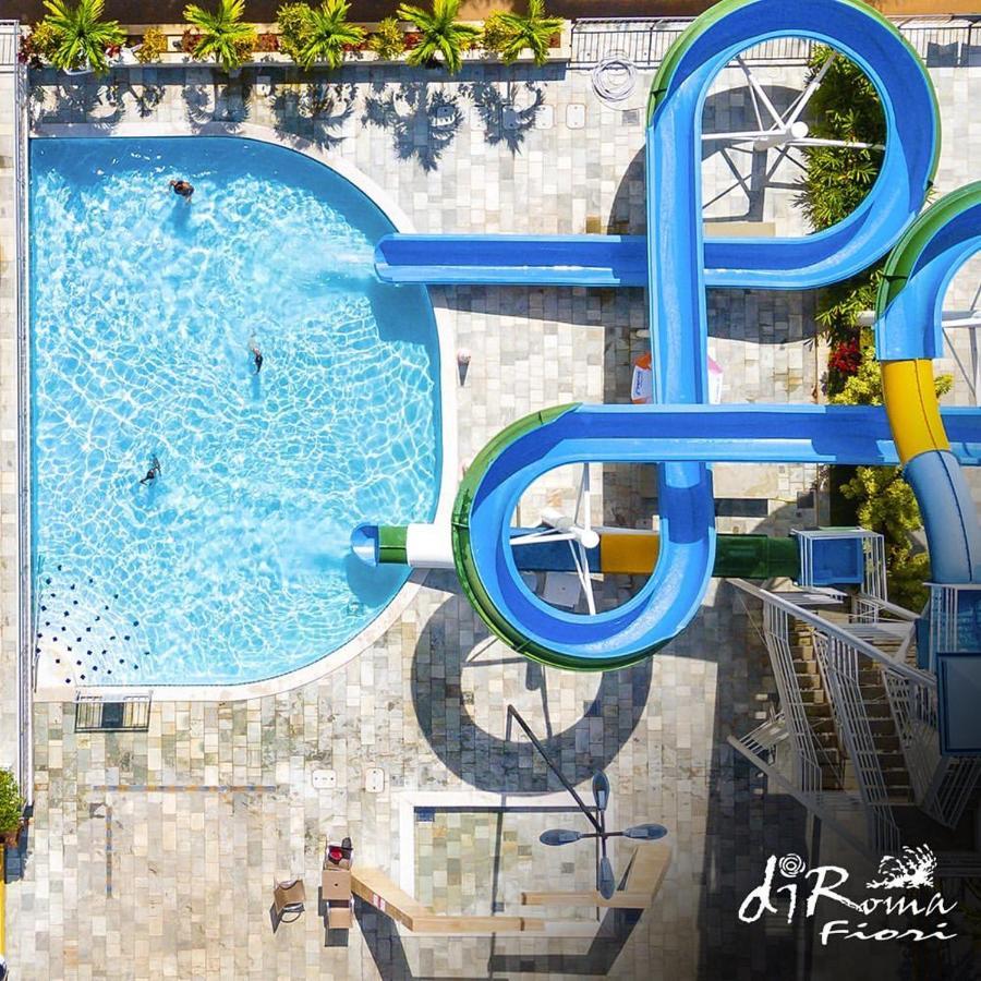 Hotel Diroma Fiori Com Um Dia De Acesso No Acqua Park Diroma Caldas Novas Dış mekan fotoğraf